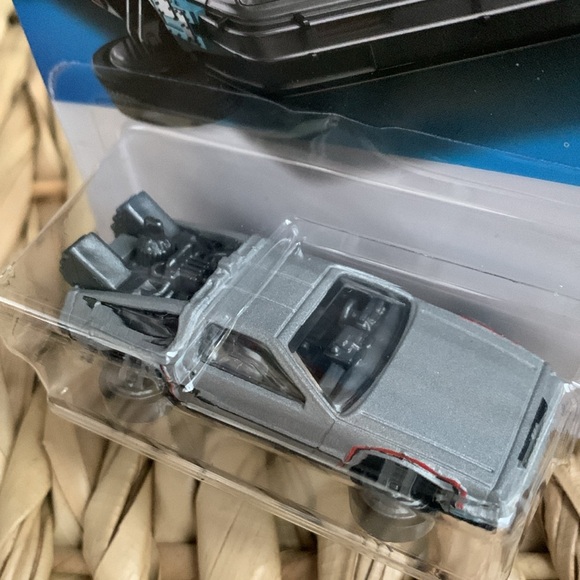 Back to the Future Time Machine Hover Mode Hot Wheels 🆕 DeLorean Car Hotwheels - Picture 7 of 8
